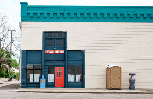 Best Portable toilet rental cost  in Marysville, MI